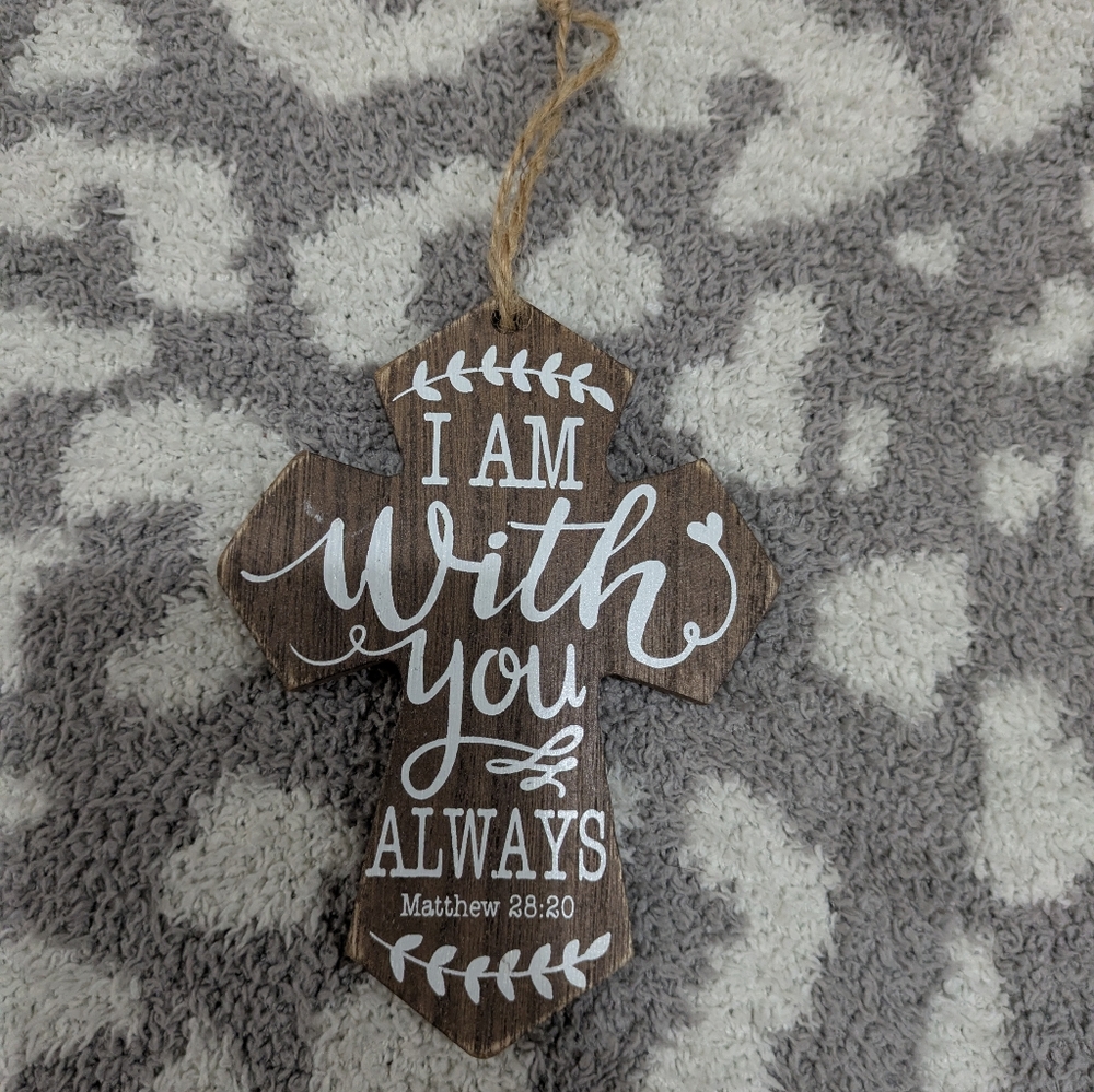 🦋5/25$ Rustic Wooden Cross Wall Decor